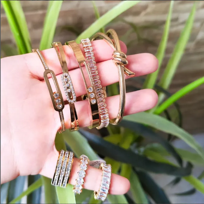 Pack Élégance Royale – Ensemble de 5 Bracelets & 3 Bagues Tendances (Plaqué Or & Zirconium)
